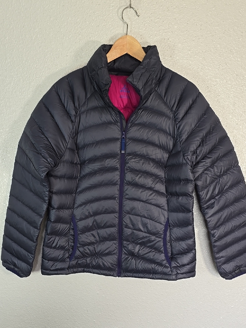 Prana Lightweight Women's Packable Puffer Jacket - Black with Pink Lining
